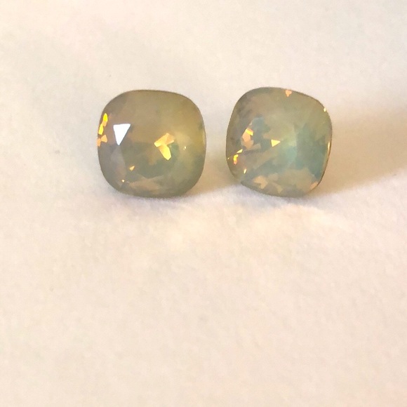 Gray Opal Cushion Cut Crystal Earrings - Picture 4 of 8